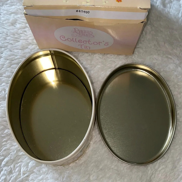 Precious Moments God Is Love Collector’s Tin - Picture 5 of 5